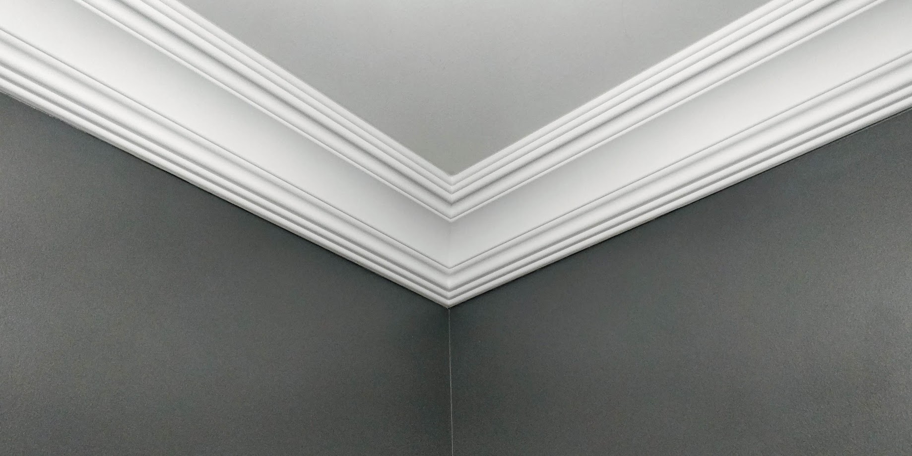 Symmetrical Crown Moulding GTA